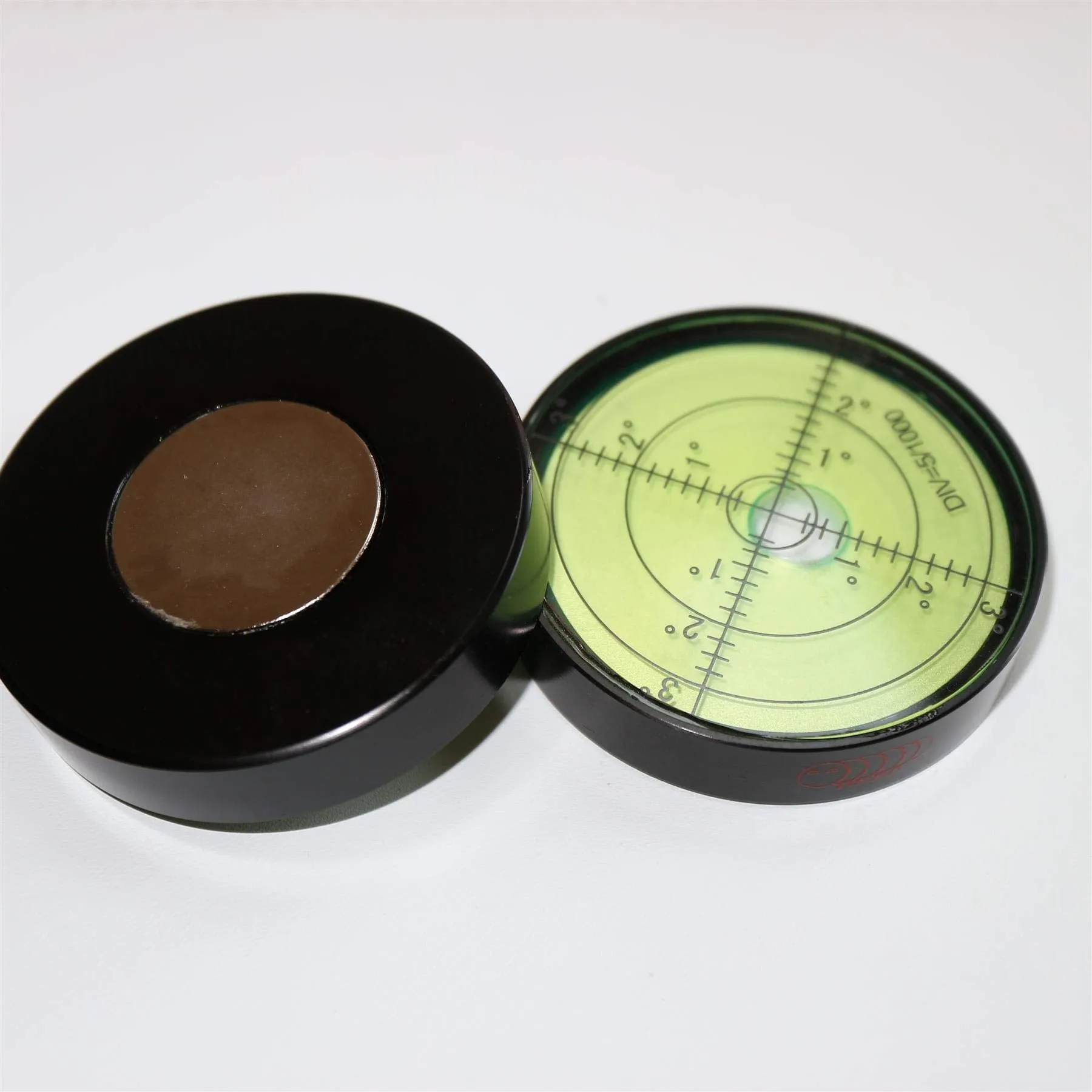 Magnetic Metal Large Spirit Bubble Level 60mm Diameter, 2 23/64, Degrees, Circular, Surface Level - Metal Housing, Bulls Eye Bullseye Vial Round, Green/Black